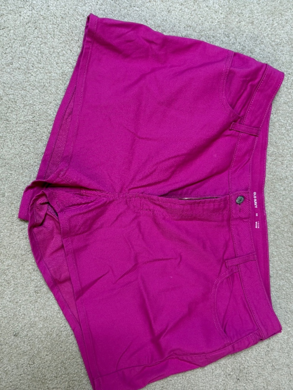 NWOT Old Navy fuchsia high rise denim shorts